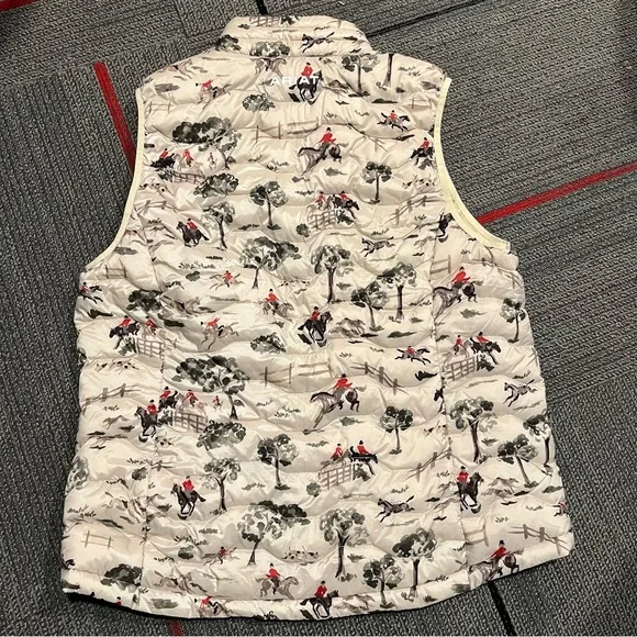 Ariat Ideal Down Vest – Equestrian Hunt Print - Picture 8 of 11